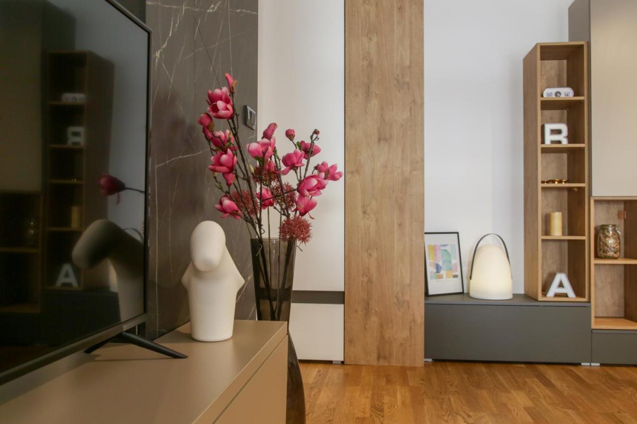 Supernova DeLuxe Residence Novi Sad Extérieur photo
